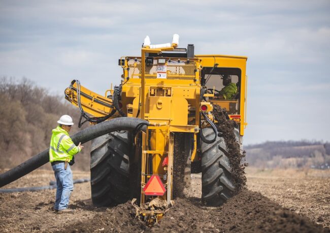 Protecting Workers from Heat Stress – Best Practices for Summer Construction Protecting Workers from Heat Stress - Best Practices for Summer Construction